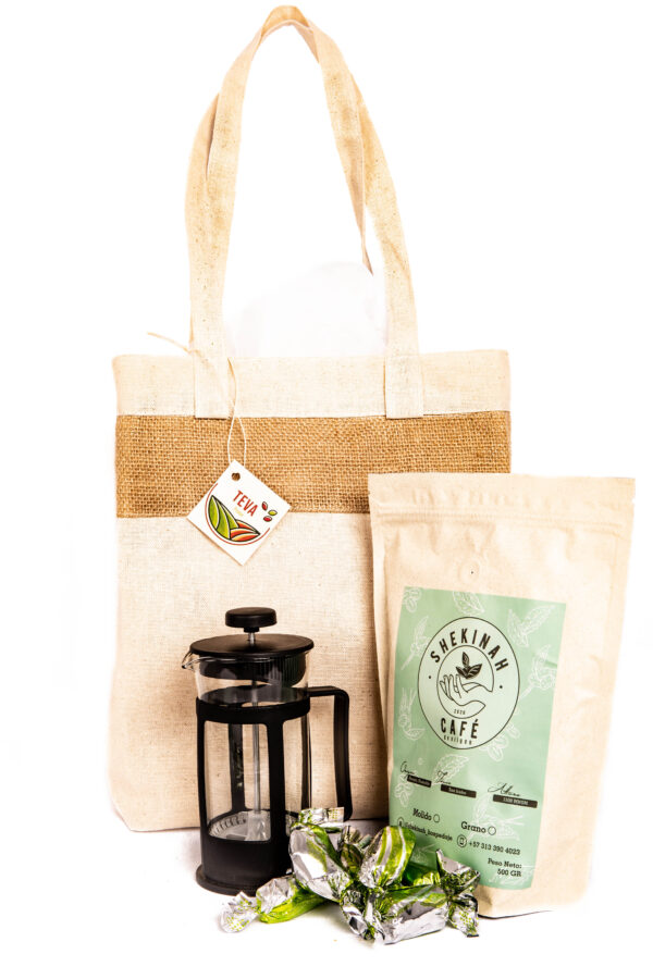 Kit prensa, Café y algo más